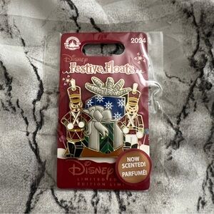 Disney | NWT Nutcracker Holiday Pin